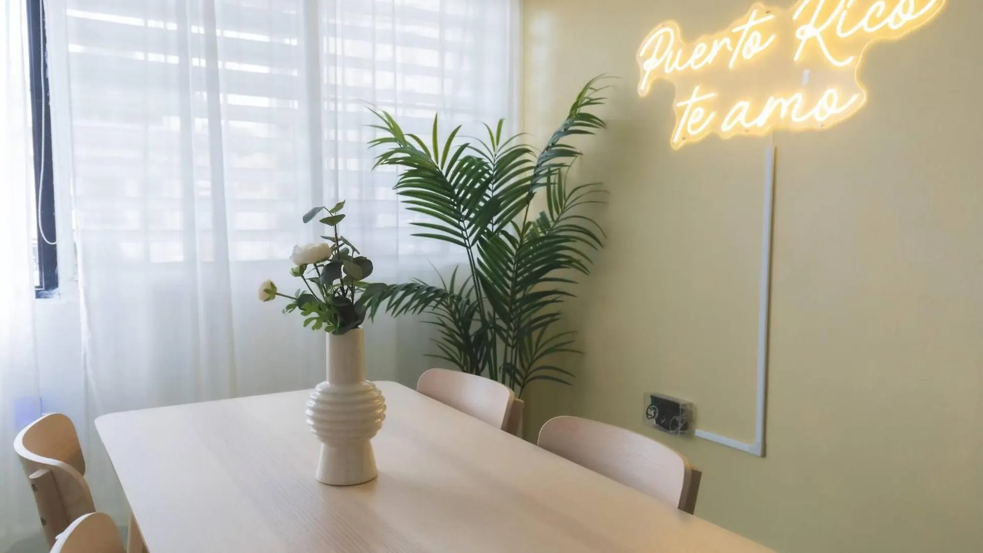 Apartamento Sunny Escape Close To Beach, Dining & Fun! San Juan